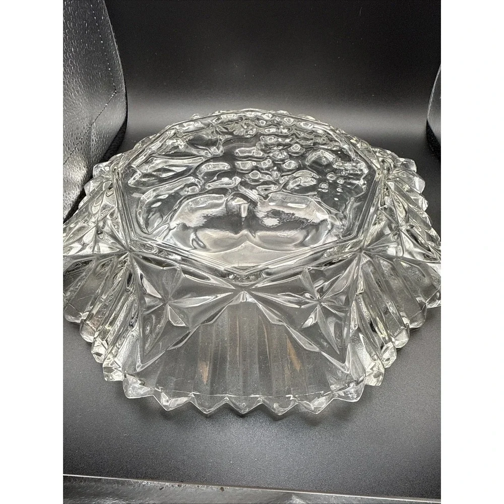 Vintage Federal Glass Pioneer Pattern Bowl Embossed Fruit Center Sawtooth Rim